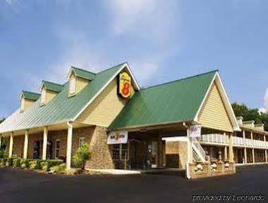 Hotel Super 8 By Wyndham Kingston Extérieur photo