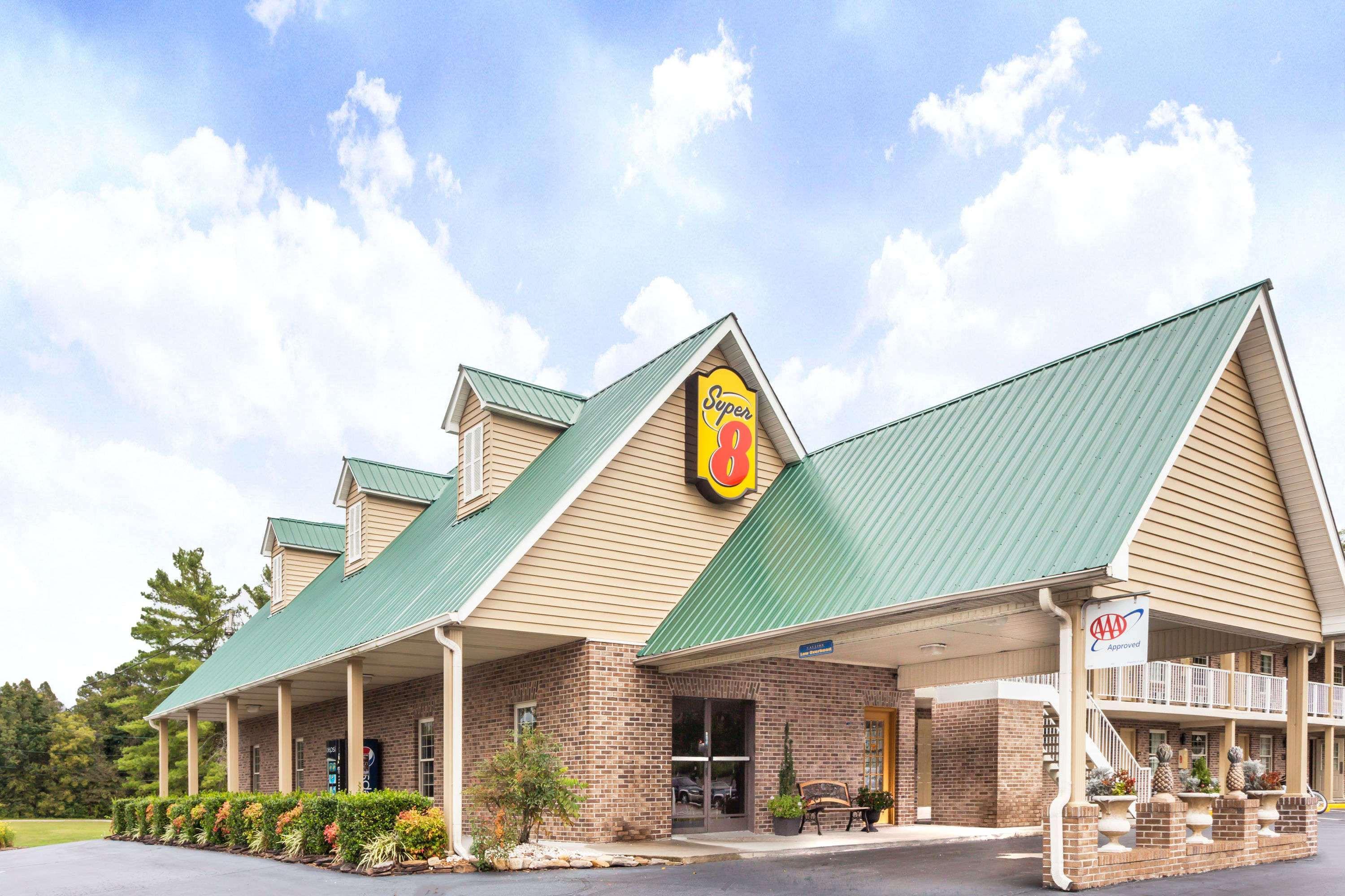 Hotel Super 8 By Wyndham Kingston Extérieur photo